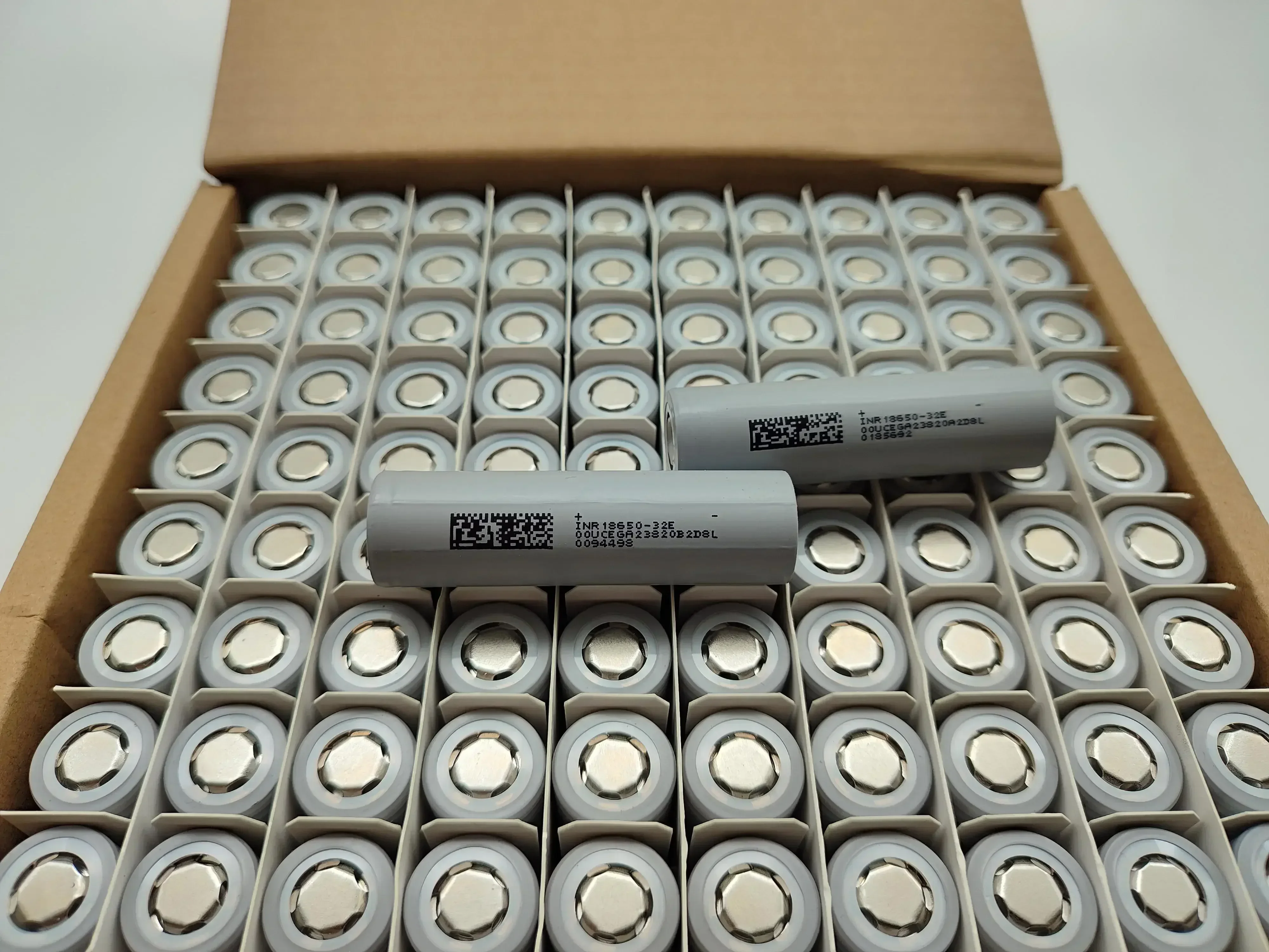 32E INR18650 3200mAh 3.7V Rech - Vaping Goods review and price